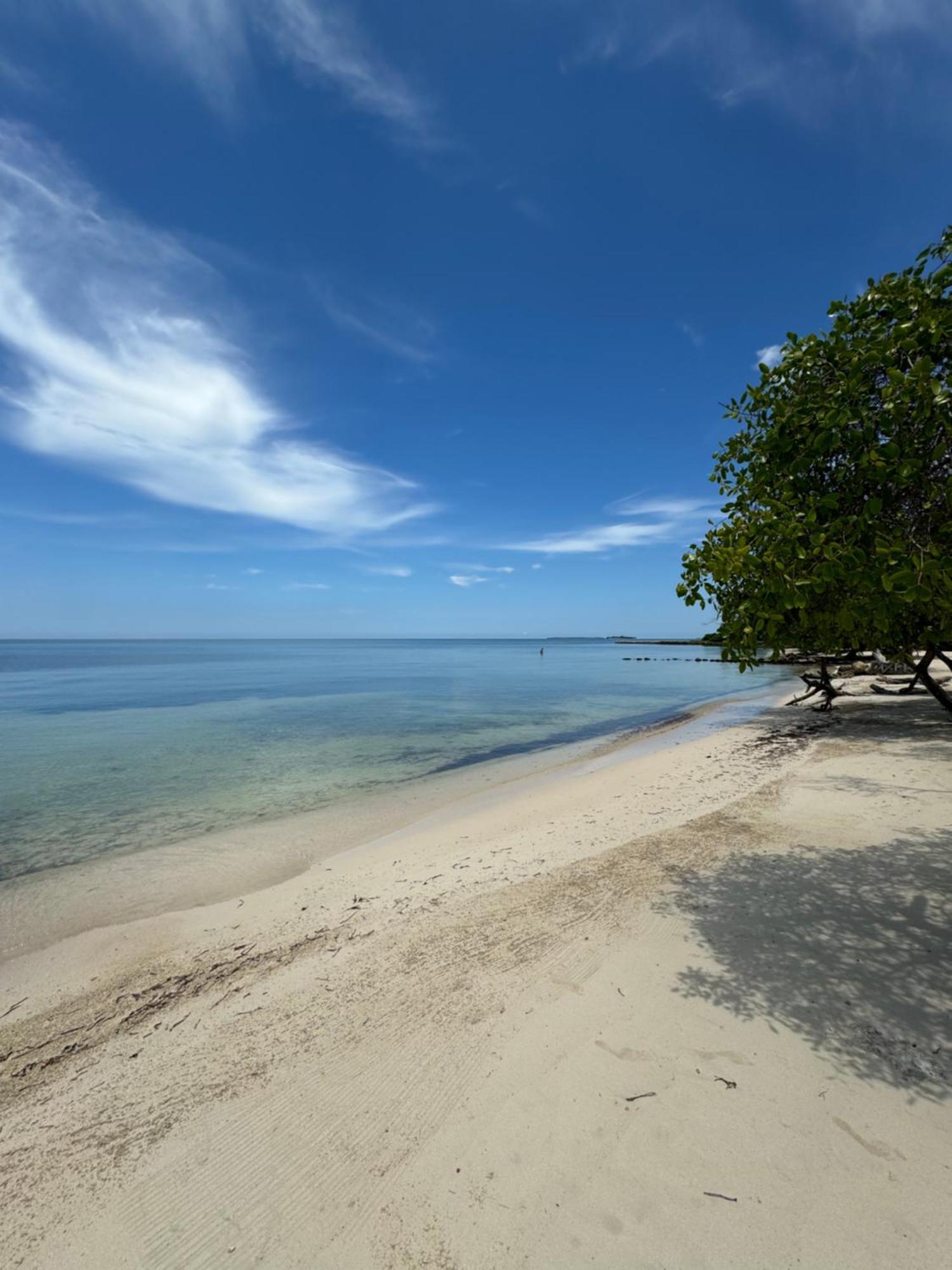 Sabai Beach Hotel Isla Barú Eksteriør bilde