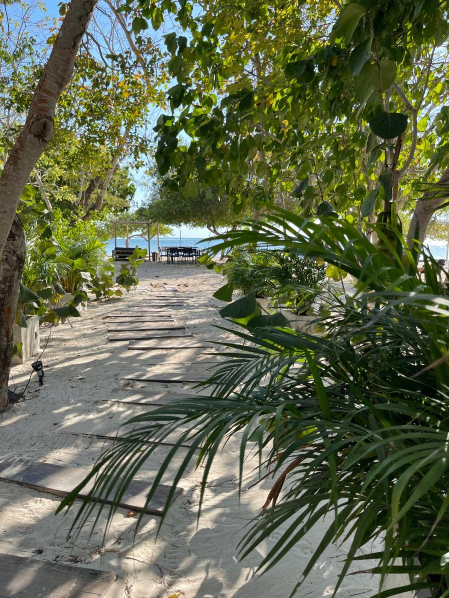 Sabai Beach Hotel Isla Barú Eksteriør bilde